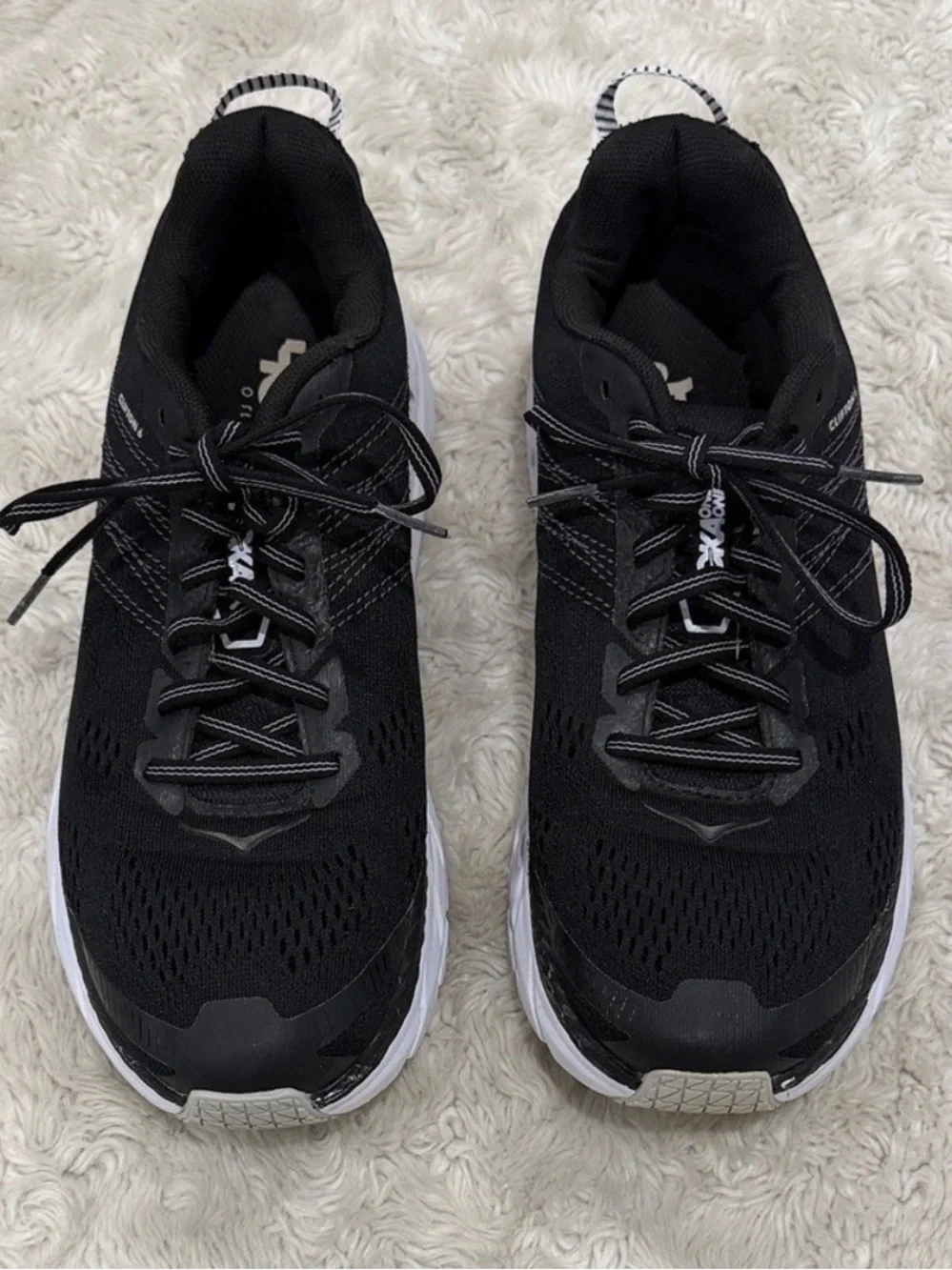 Hoka One One Clifton 6 in Black and white Mens Running Shoes Athletic Sneakers 9